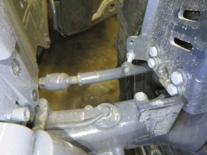 Achsen & Lenkung des Typs Spicer Vorderachse Dana Von Valtra, Gebrauchtmaschine in Palling (Bild 4)