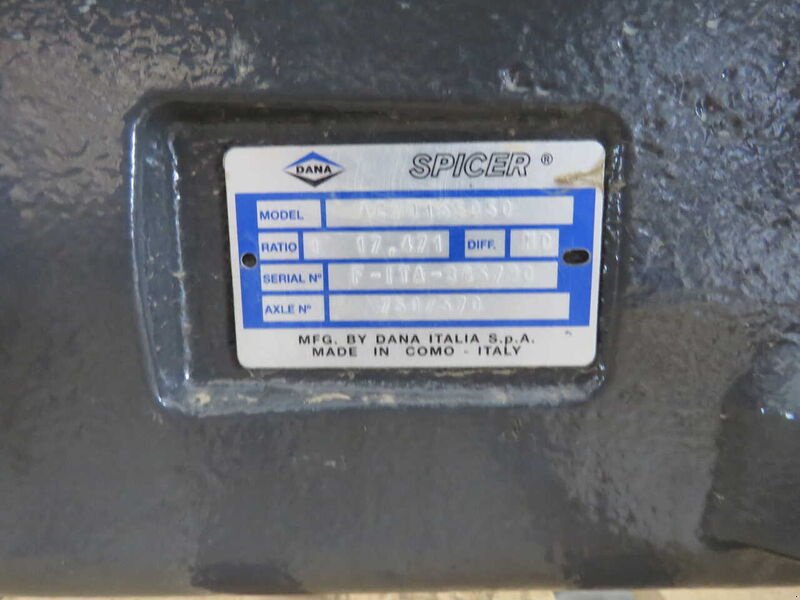 Achsen & Lenkung des Typs Spicer Vorderachse Dana Von Valtra, Gebrauchtmaschine in Palling (Bild 7)