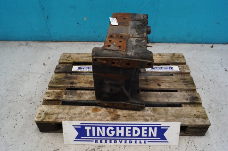 Achsen & Lenkung des Typs Valtra T213, Gebrauchtmaschine in Hemmet (Bild 1)