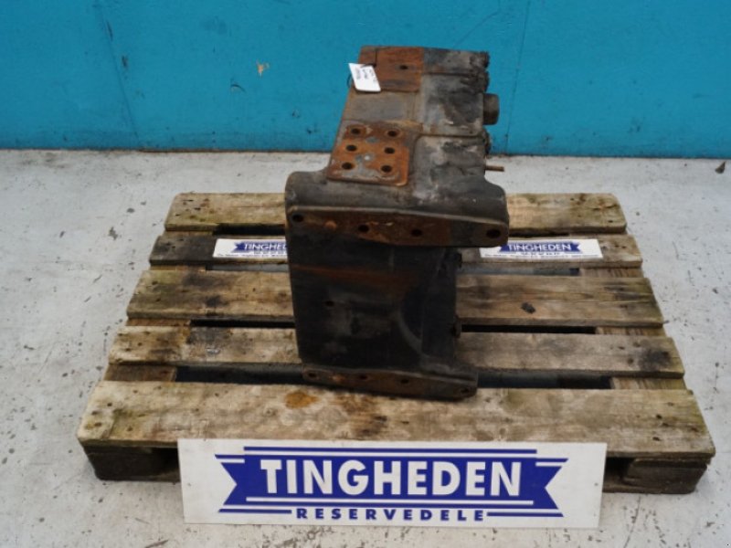 Achsen & Lenkung des Typs Valtra T213, Gebrauchtmaschine in Hemmet (Bild 1)