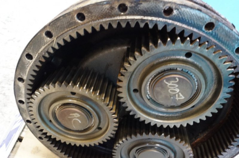 Achsen & Lenkung des Typs Valtra T213, Gebrauchtmaschine in Hemmet (Bild 12)