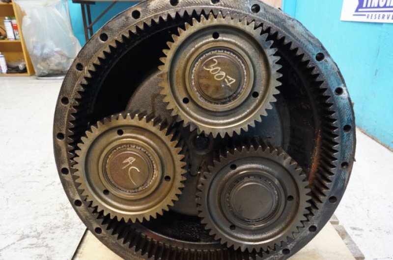 Achsen & Lenkung des Typs Valtra T213, Gebrauchtmaschine in Hemmet (Bild 11)