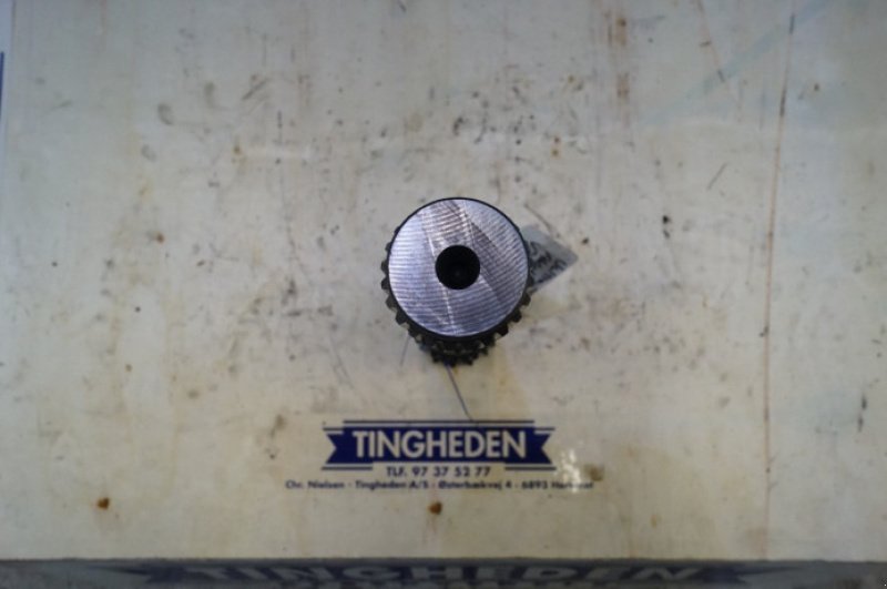 Achsen & Lenkung des Typs Valtra T213, Gebrauchtmaschine in Hemmet (Bild 8)