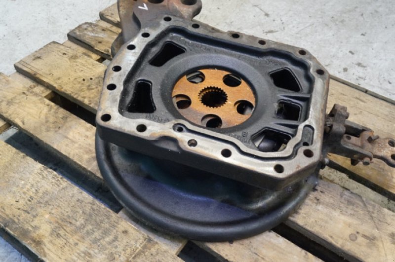 Achsen & Lenkung des Typs Valtra T213, Gebrauchtmaschine in Hemmet (Bild 9)