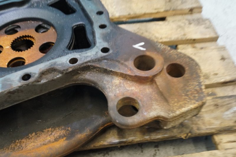 Achsen & Lenkung des Typs Valtra T213, Gebrauchtmaschine in Hemmet (Bild 5)