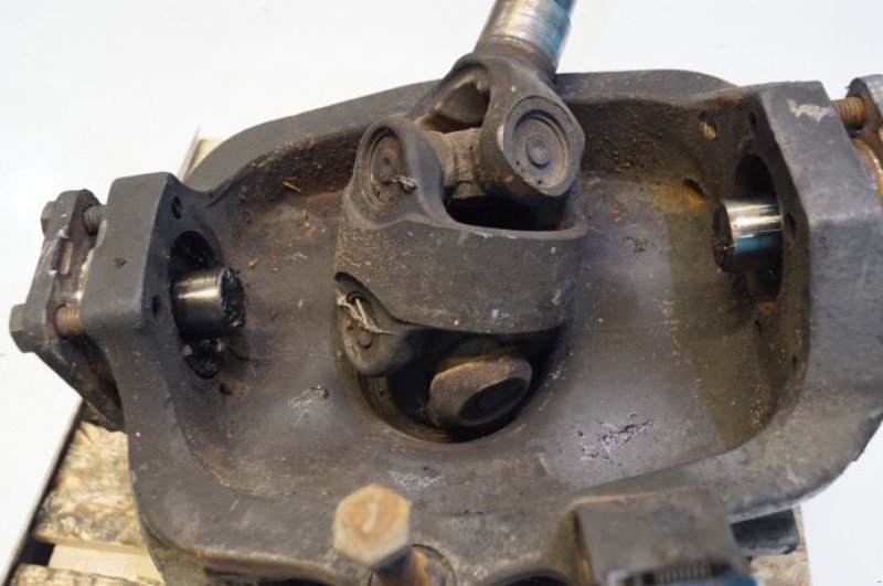 Achsen & Lenkung des Typs Valtra T213, Gebrauchtmaschine in Hemmet (Bild 16)