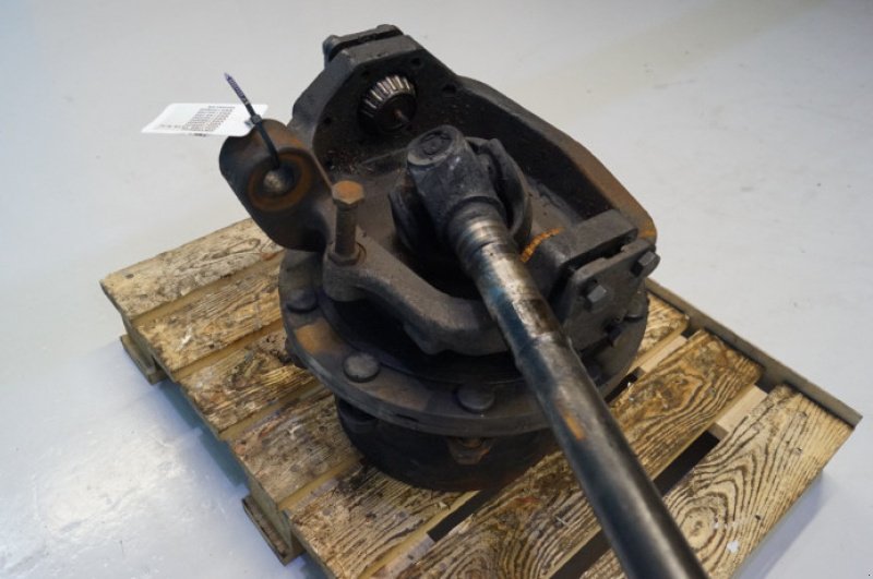 Achsen & Lenkung des Typs Valtra T213, Gebrauchtmaschine in Hemmet (Bild 12)