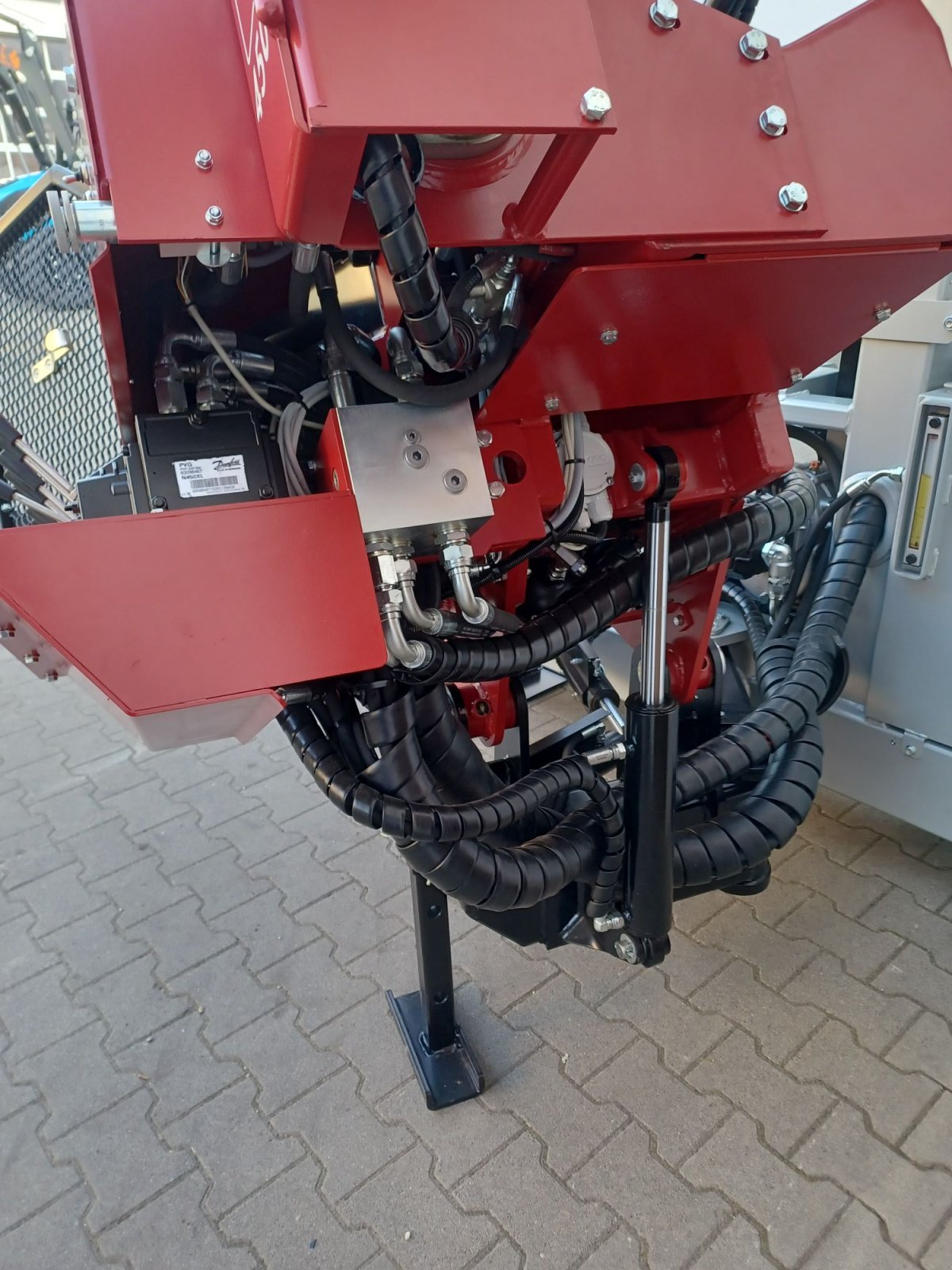 Aggregat & Anbauprozessor des Typs Hypro 450 XL, Neumaschine in Au/Hallertau (Bild 8)