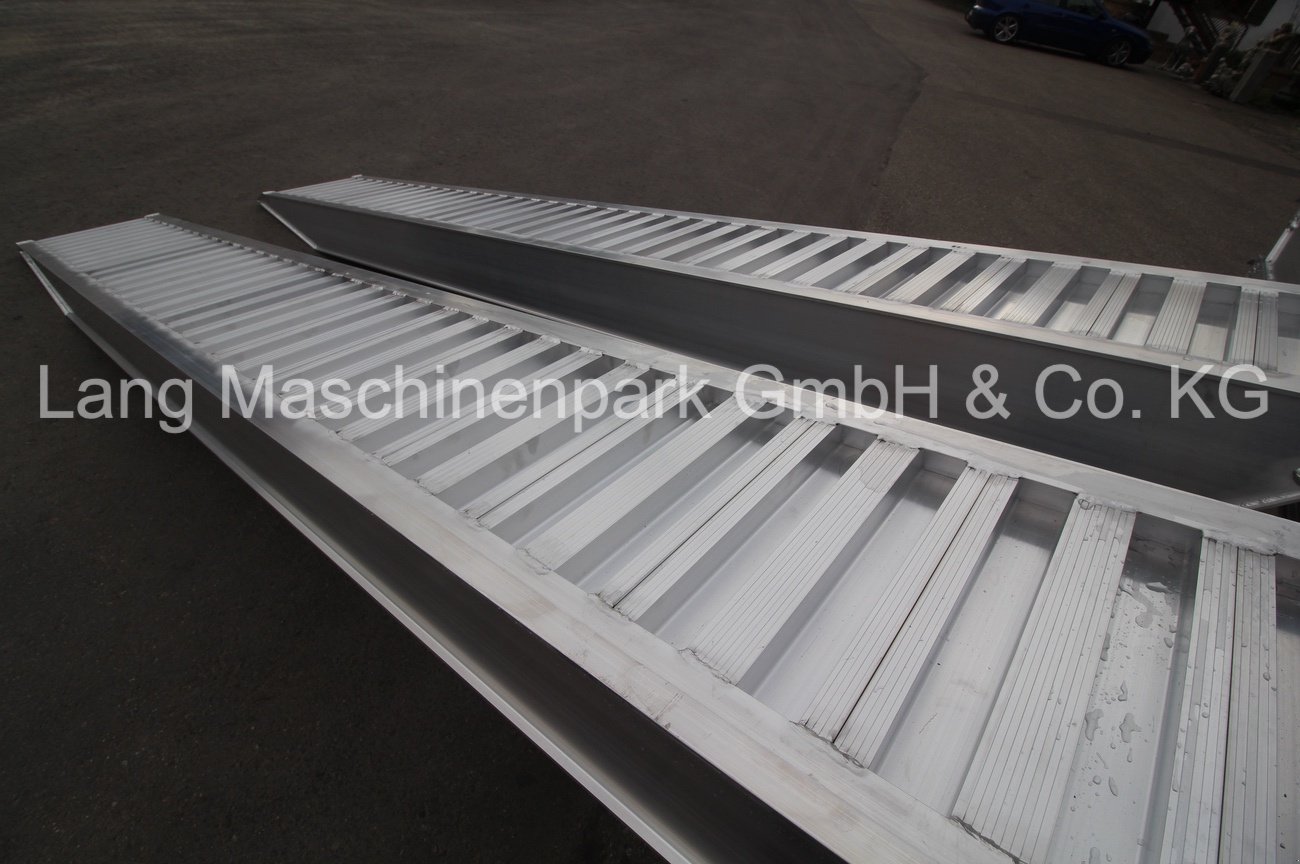 Alurampe des Typs DIMA 40/120, Neumaschine in Petting (Bild 4)