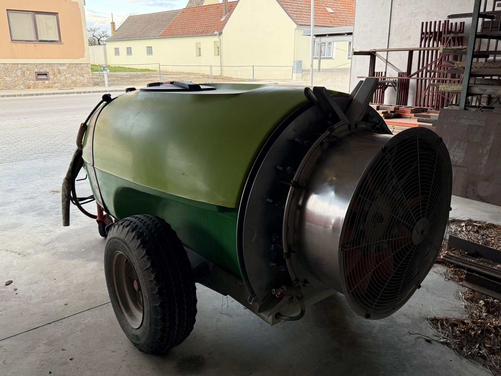 Anbau-Gebläsespritze of the type Jessernigg 1500 Liter Gebläsespritze, Gebrauchtmaschine in Hohenruppersdorf (Picture 7)