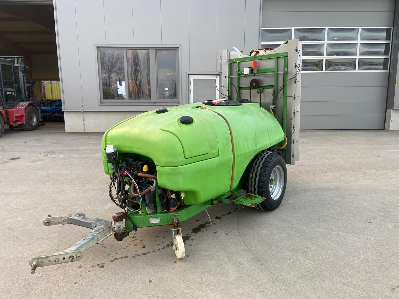 Anbau-Gebläsespritze typu Jessernigg Dual 1500L - elektrische Bedienung, Gebrauchtmaschine v Grund (Obrázok 7)