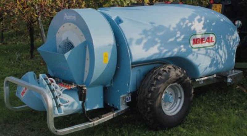 Anbau-Gebläsespritze of the type Sonstige Phantom 2000, Neumaschine in Mistelbach (Picture 1)