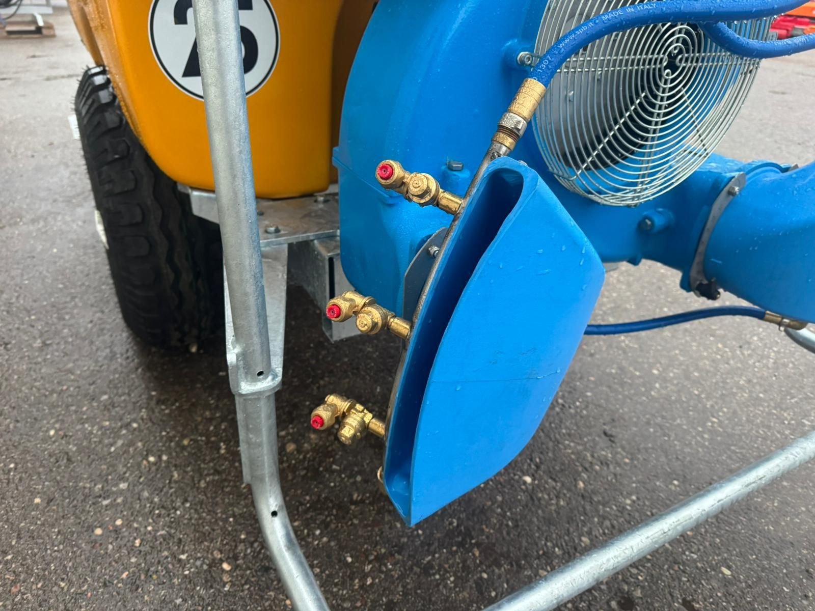 Anbau-Gebläsespritze del tipo Vicar VICAR Nachläufer 1500 Ltr., Neumaschine en Harmannsdorf-Rückersdorf (Imagen 4)