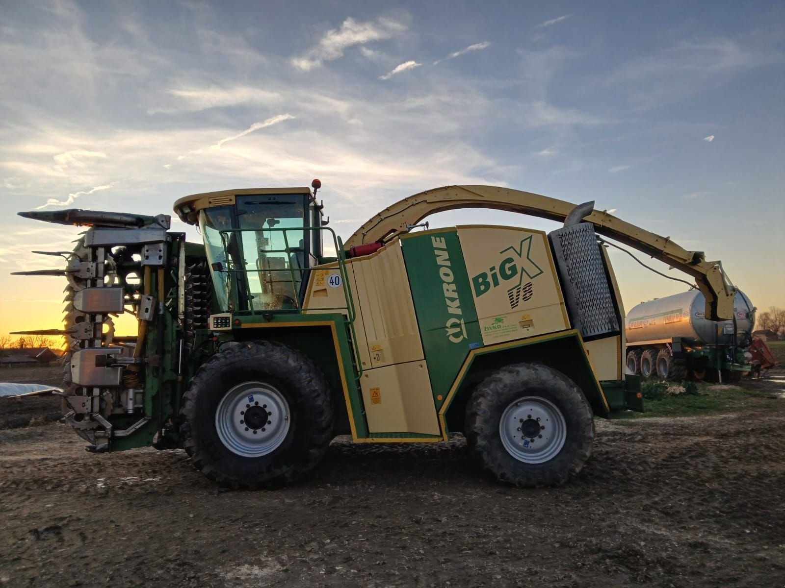 Anbauhäcksler & Anhängehäcksler Türe ait Krone Big X V8, Gebrauchtmaschine içinde Rovisce (resim 3)