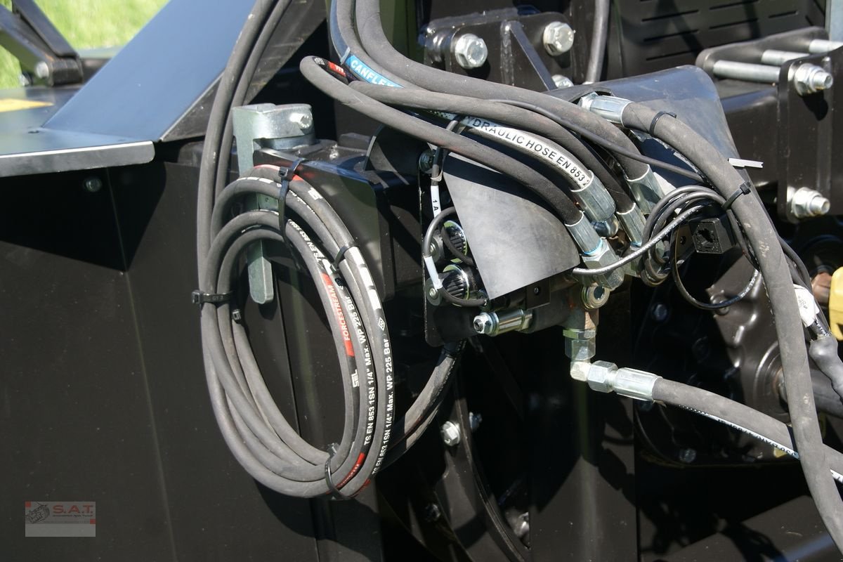 Anbauhäcksler & Anhängehäcksler des Typs Sonstige Celikel Callenger 3 reiher NEU, Neumaschine in Eberschwang (Bild 7)