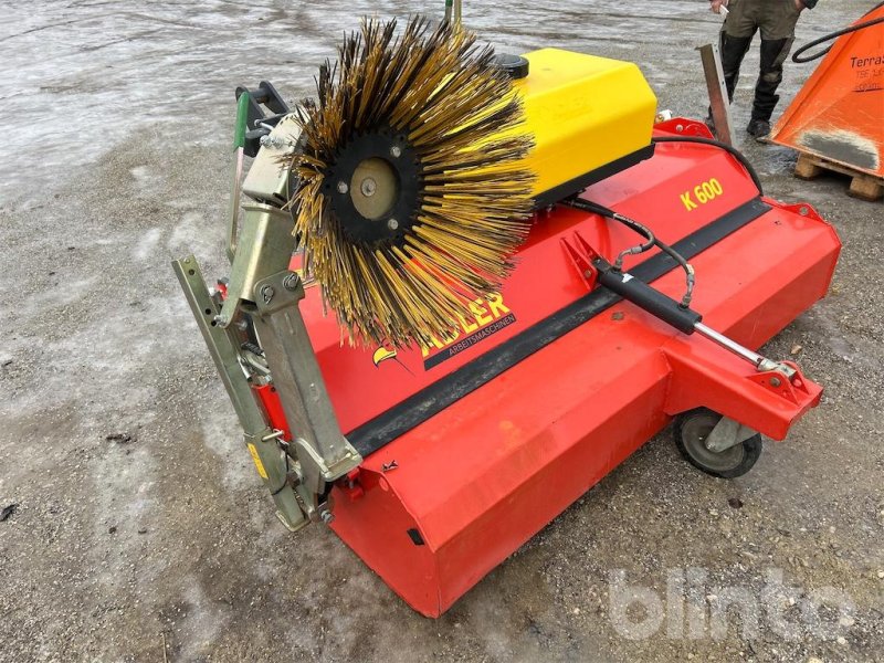 Anbaukehrmaschine del tipo Adler Arbeitsmaschinen K 600/210, Gebrauchtmaschine en Düsseldorf