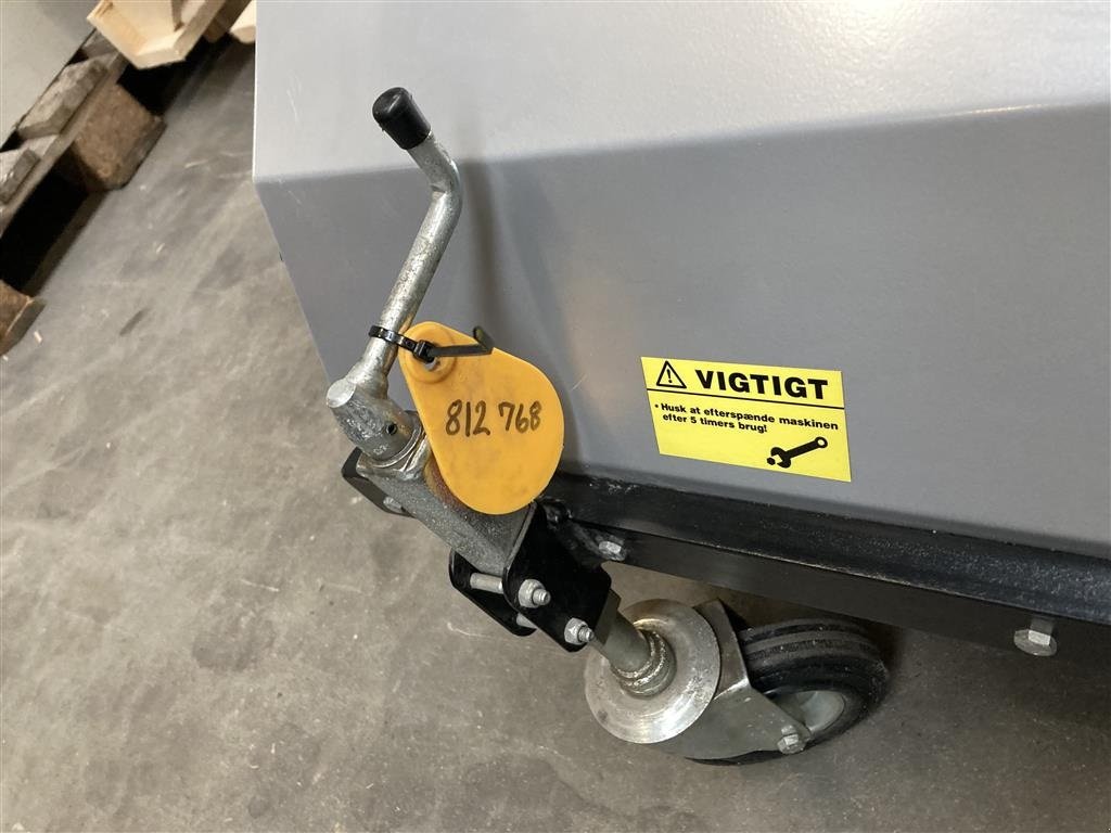 Anbaukehrmaschine des Typs BCS 100 cm kraftig kost ø450, Gebrauchtmaschine in Roskilde (Bild 6)