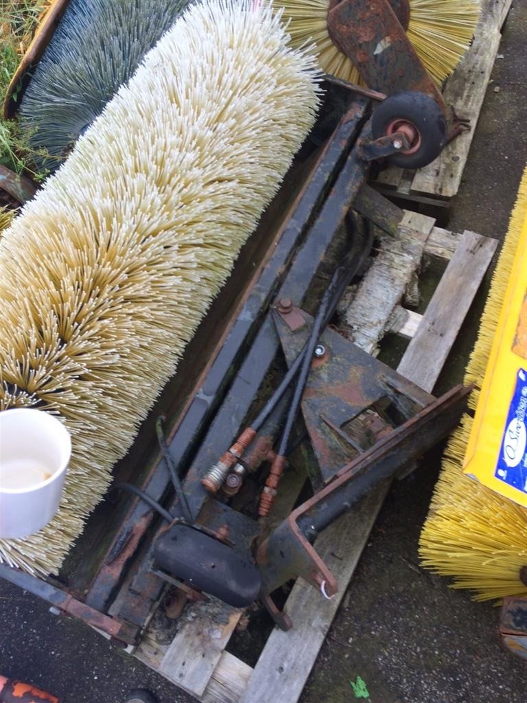 Anbaukehrmaschine des Typs Belos 130 CM FEJEMASKINE flere Belos koste på lager, Gebrauchtmaschine in Helsinge (Bild 5)