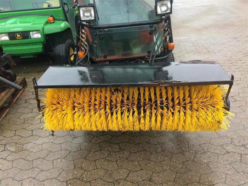 Anbaukehrmaschine des Typs Belos 130 CM FEJEMASKINE flere Belos koste på lager, Gebrauchtmaschine in Helsinge (Bild 1)