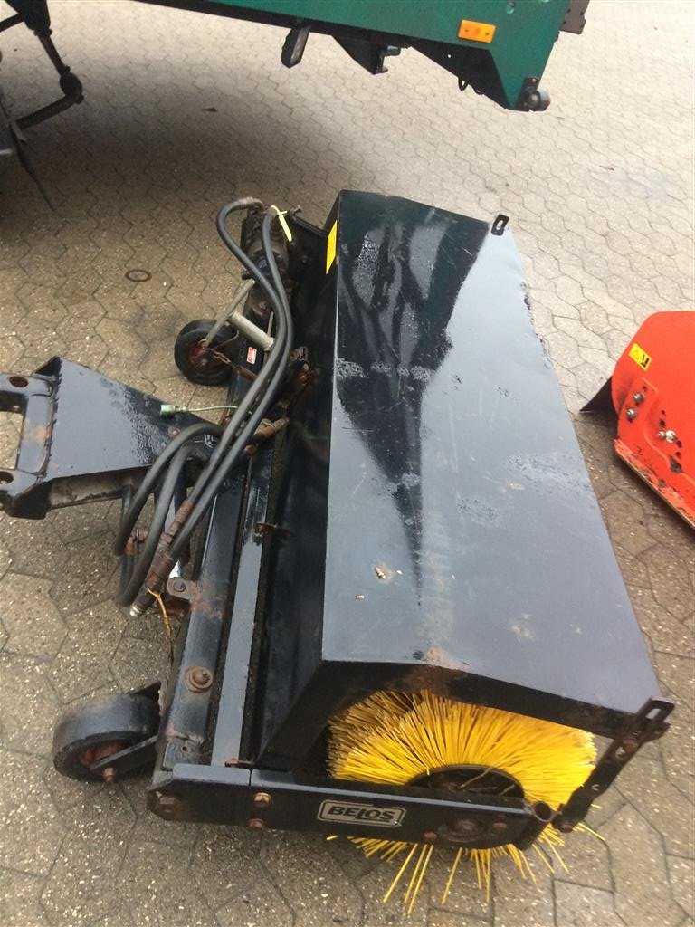 Anbaukehrmaschine des Typs Belos 130 CM FEJEMASKINE flere Belos koste på lager, Gebrauchtmaschine in Helsinge (Bild 4)