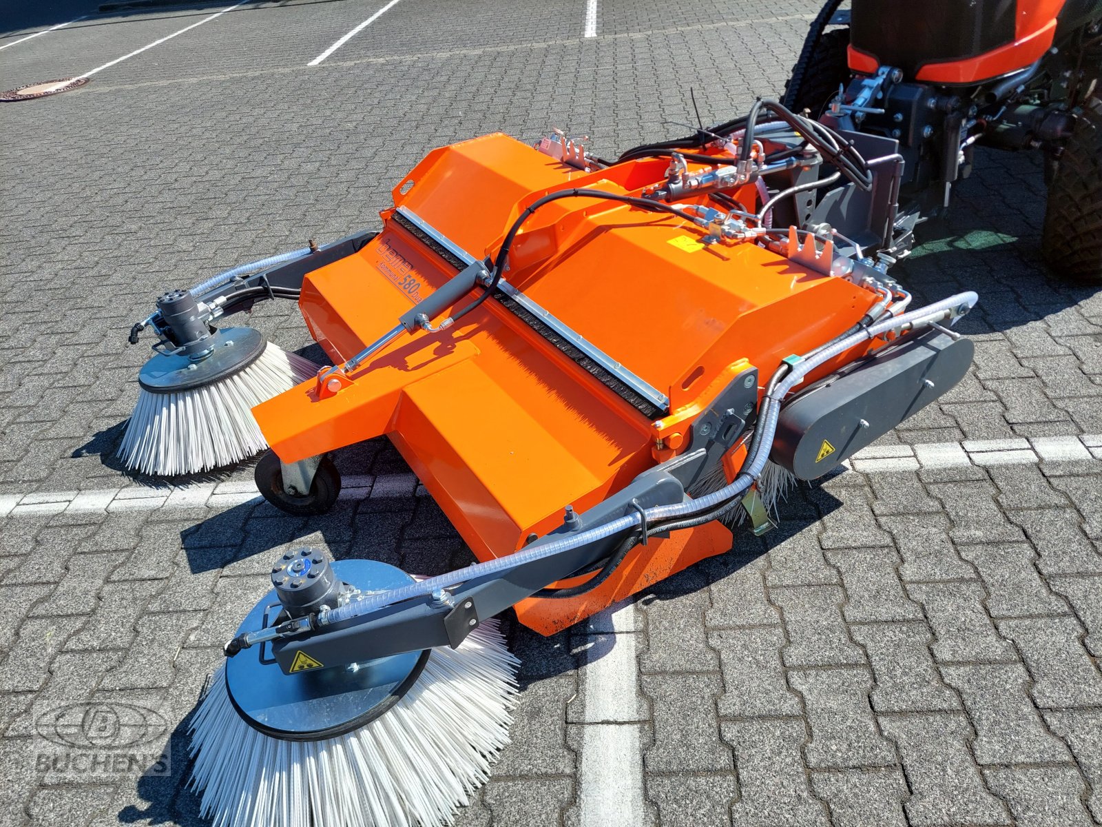 Anbaukehrmaschine of the type Bema Kommunal Dual 580-1400, Neumaschine in Olpe (Picture 5)