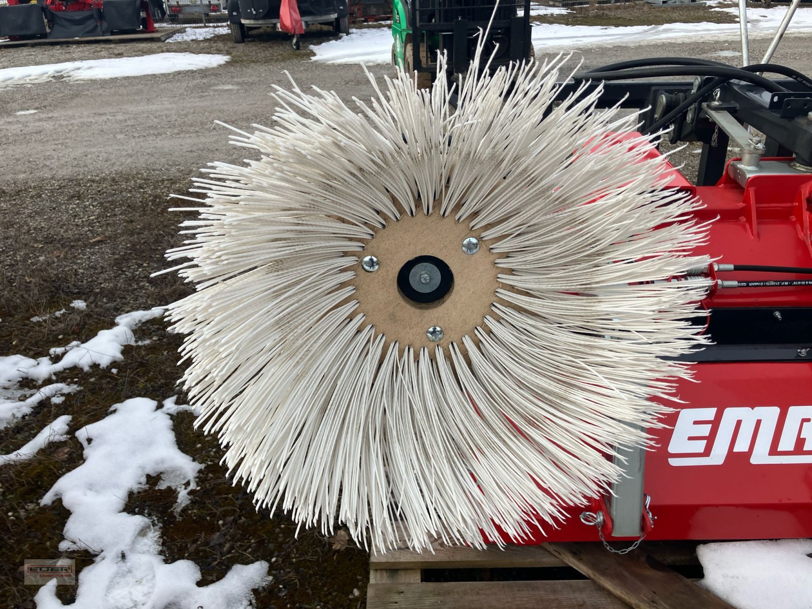 Anbaukehrmaschine del tipo EMAT Eco Clean 1,80 Manitou, Gebrauchtmaschine en Pähl (Imagen 2)