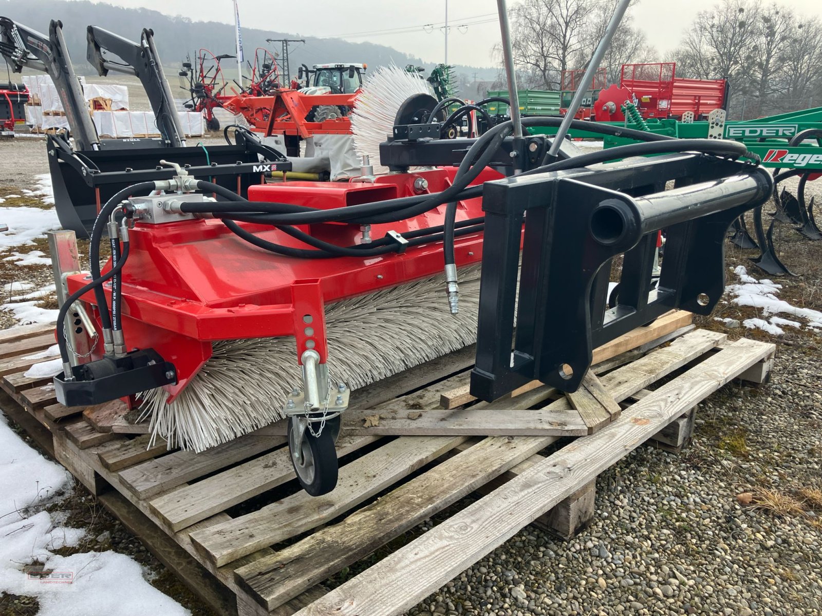 Anbaukehrmaschine del tipo EMAT Eco Clean 1,80 Manitou, Gebrauchtmaschine en Pähl (Imagen 5)