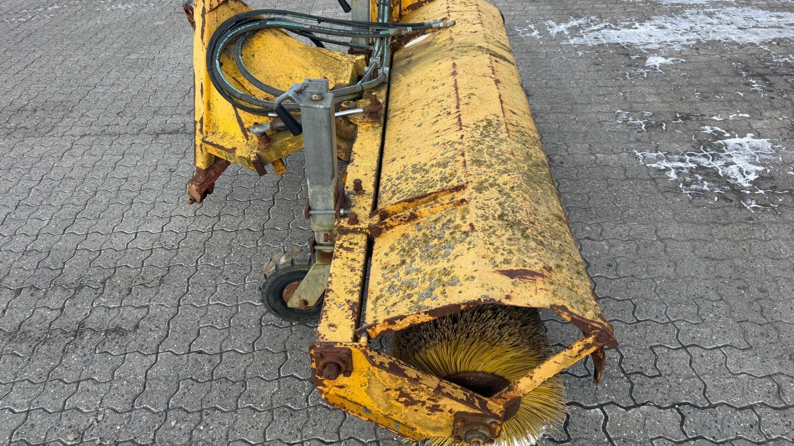 Anbaukehrmaschine van het type Epoke 230 cm. hydraulisk kost, Gebrauchtmaschine in Gjerlev J. (Foto 4)
