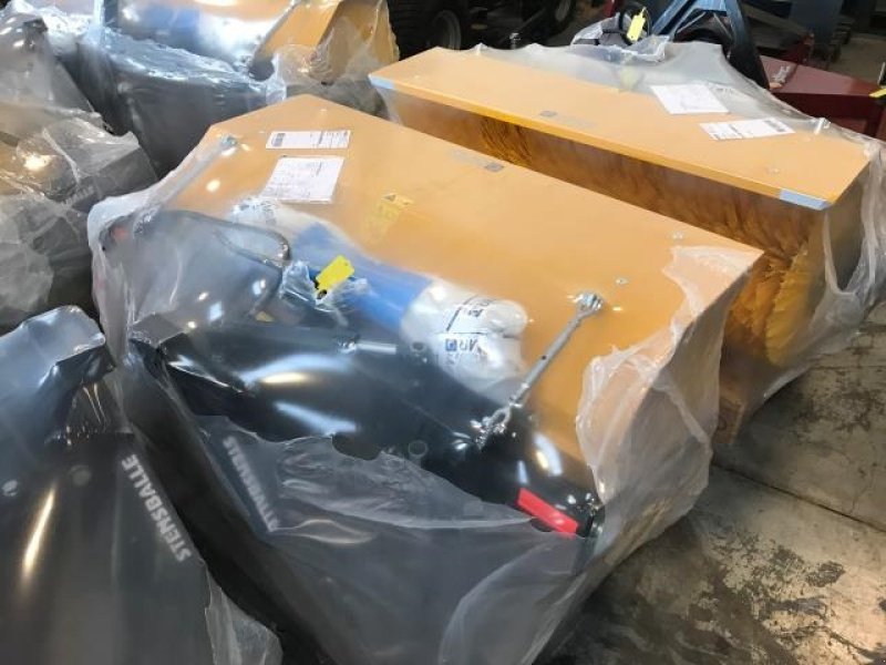 Anbaukehrmaschine of the type GMR FF1300, Gebrauchtmaschine in Bramming (Picture 3)