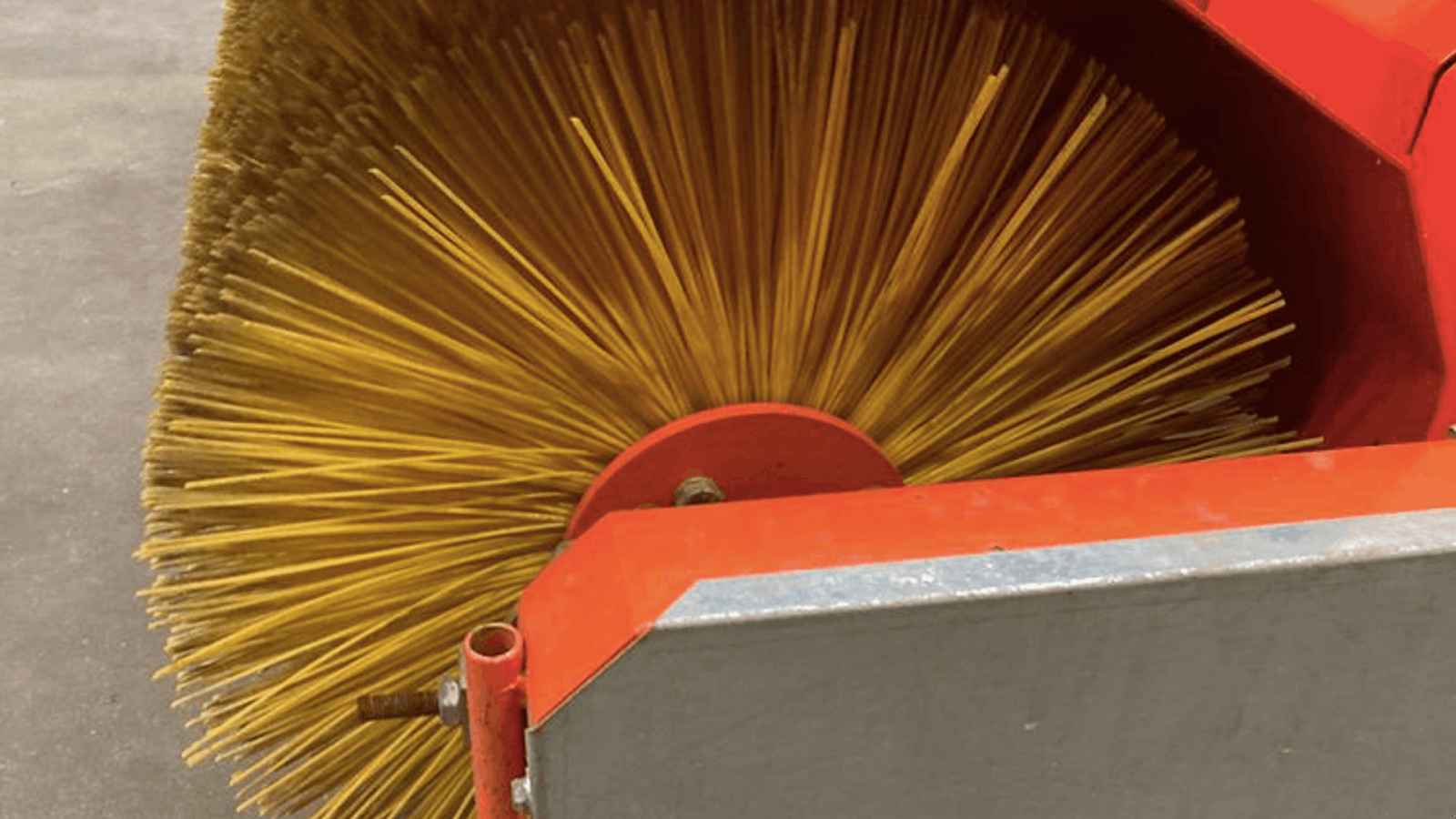 Anbaukehrmaschine типа Husqvarna kost, Gebrauchtmaschine в Randers NØ (Фотография 4)