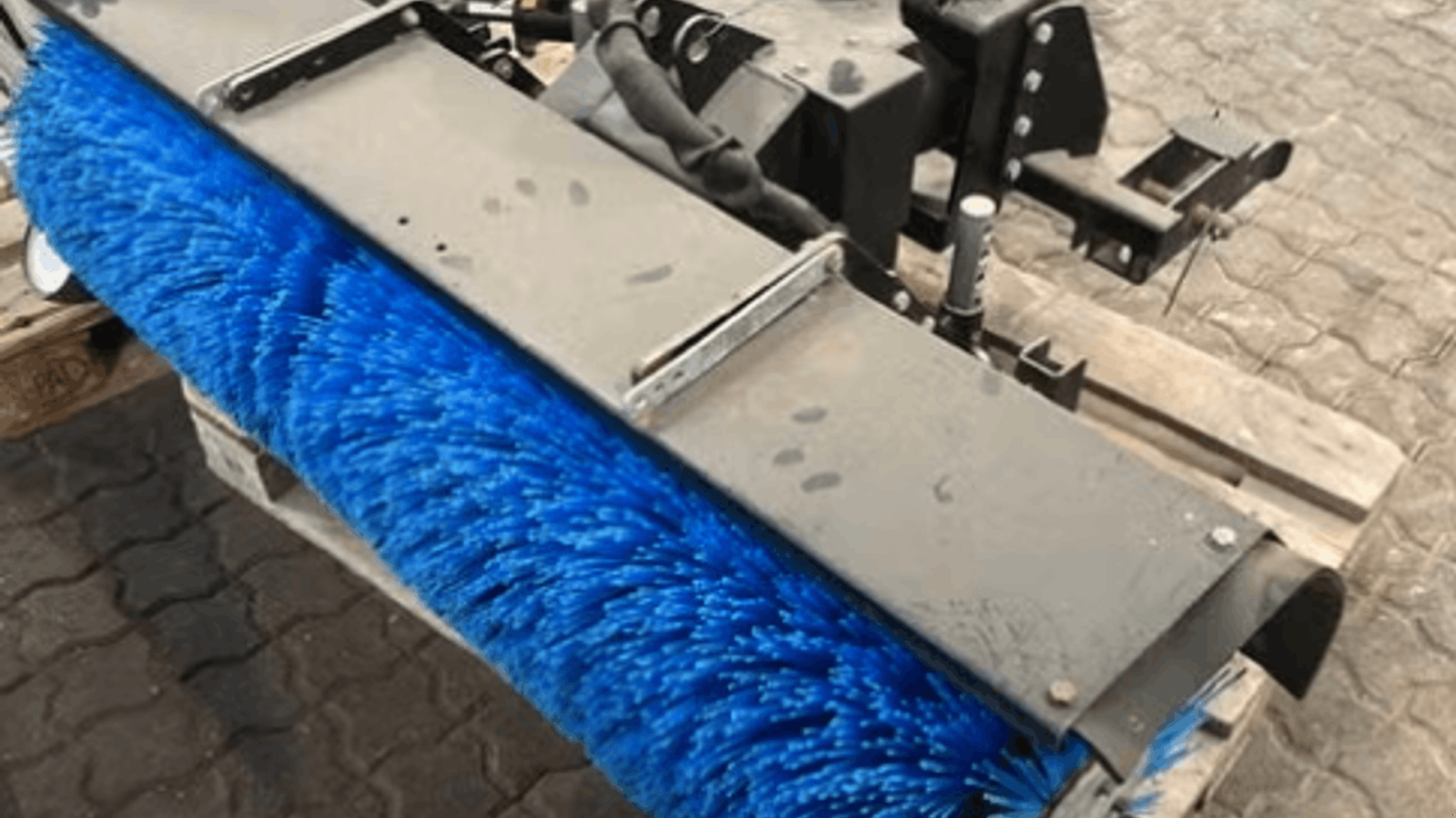 Anbaukehrmaschine of the type Husqvarna Sonstiges, Gebrauchtmaschine in Randers NØ (Picture 1)