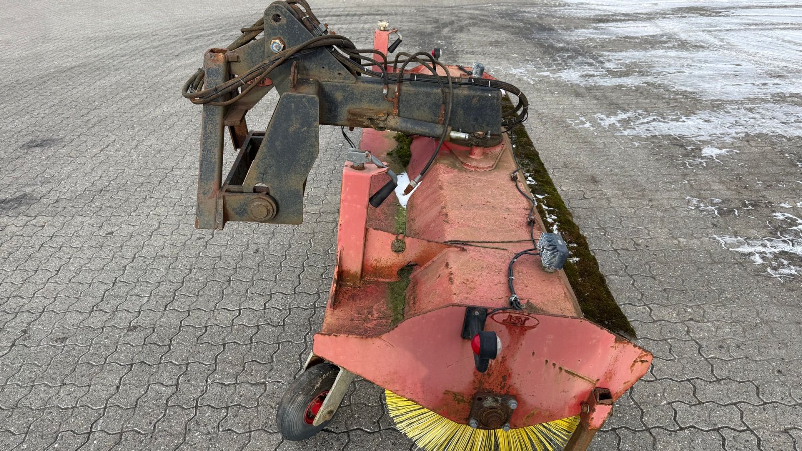 Anbaukehrmaschine van het type JST 250 cm. hydraulisk kost, Gebrauchtmaschine in Gjerlev J. (Foto 4)