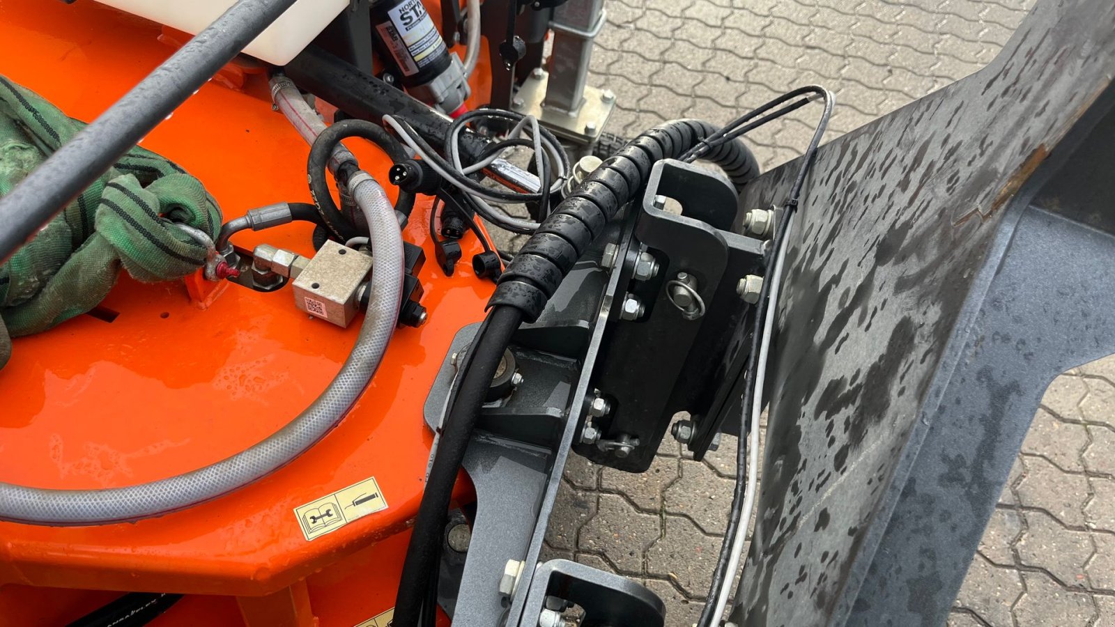 Anbaukehrmaschine of the type Kersten fkm 22560 h 225cm Hydraulisk kost med vandanlæg Som ny!, Gebrauchtmaschine in Rønnede (Picture 7)