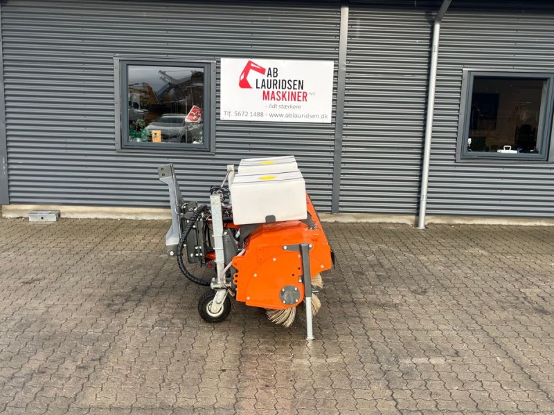 Anbaukehrmaschine des Typs Kersten fkm 22560 h 225cm Hydraulisk kost med vandanlæg Som ny!, Gebrauchtmaschine in Rønnede (Bild 1)