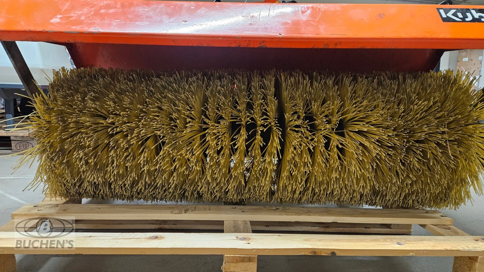 Anbaukehrmaschine типа Kubota 125cm, Gebrauchtmaschine в Olpe (Фотография 4)