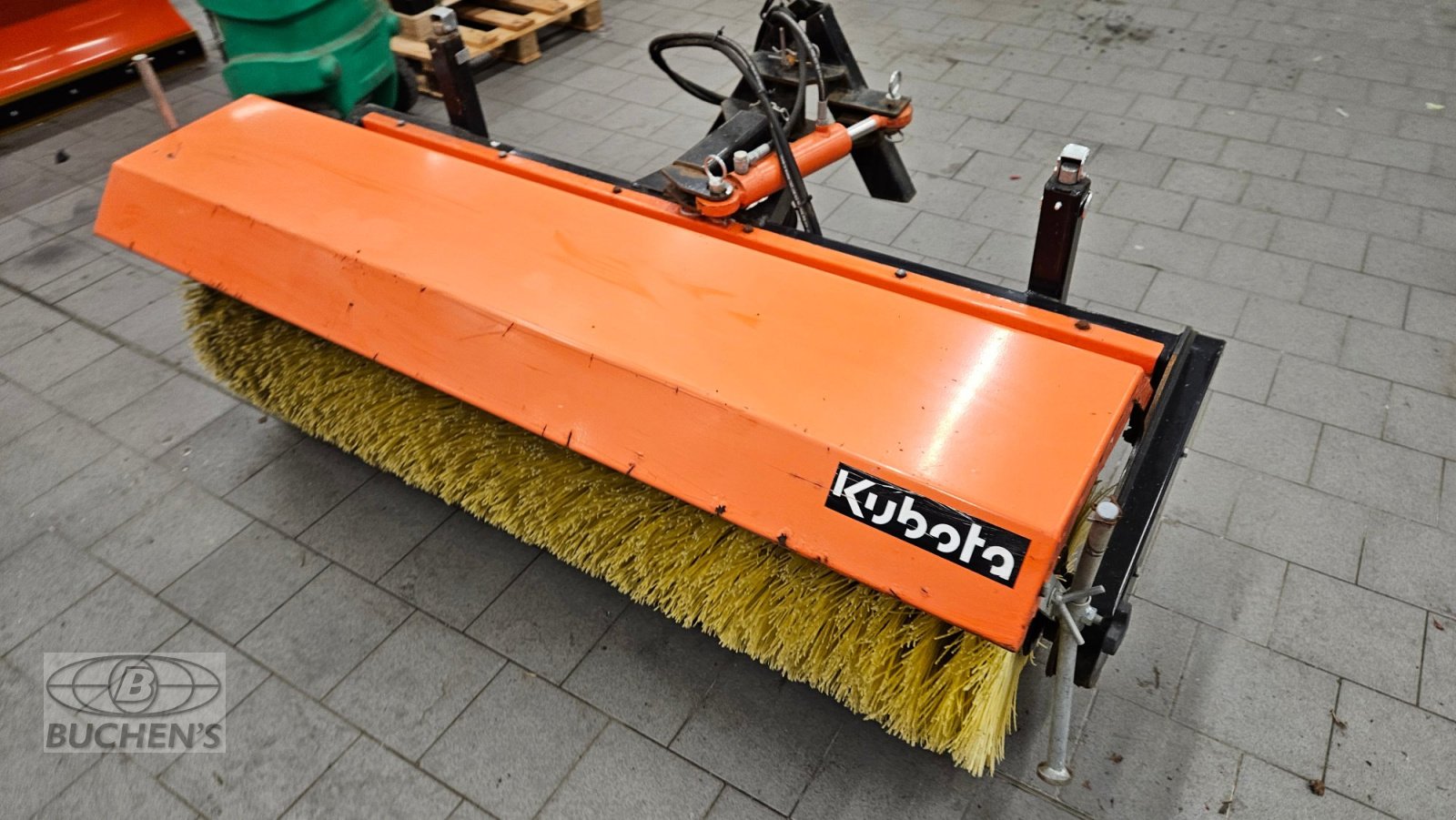 Anbaukehrmaschine typu Kubota Frontkehrmaschine 150cm, Gebrauchtmaschine v Olpe (Obrázek 8)