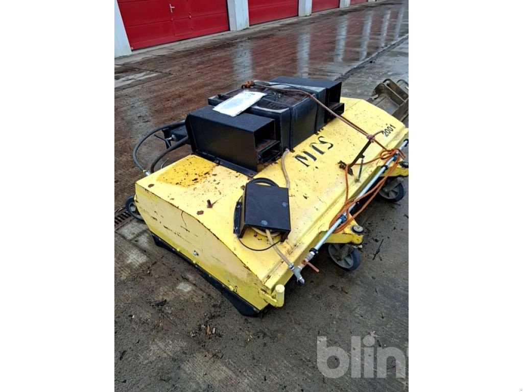 Anbaukehrmaschine typu MTS 2001, Gebrauchtmaschine v Düsseldorf (Obrázok 1)