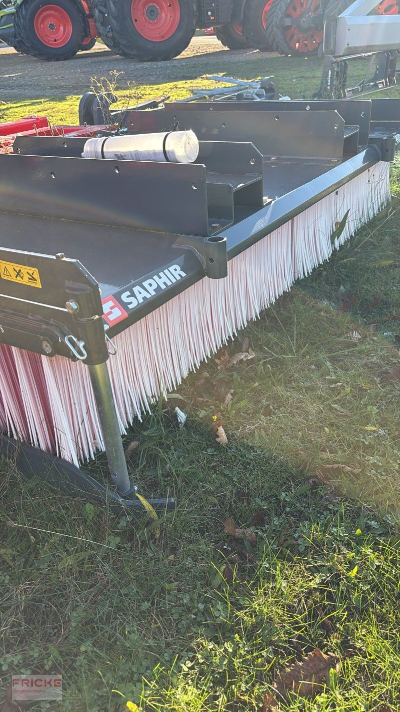 Anbaukehrmaschine of the type Saphir KB 20, Neumaschine in Bockel - Gyhum (Picture 4)
