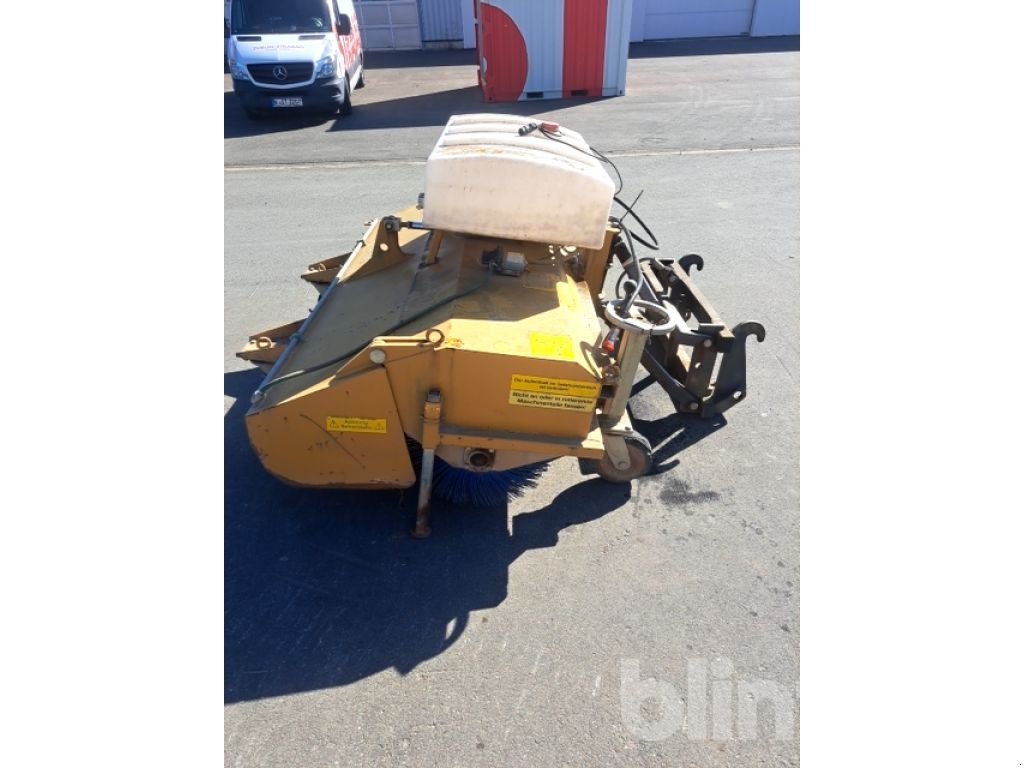 Anbaukehrmaschine of the type Sobernheimer FKM 220, Gebrauchtmaschine in Düsseldorf (Picture 4)