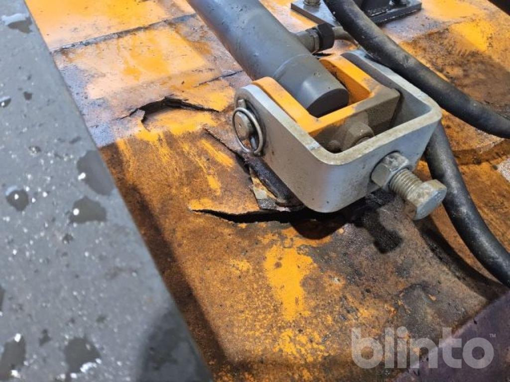 Anbaukehrmaschine типа Sobernheimer UKM 2.2, Gebrauchtmaschine в Düsseldorf (Фотография 3)