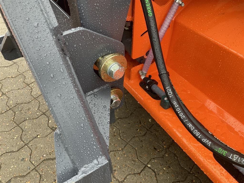 Anbaukehrmaschine of the type Sonstige 580 Dual opsamlerkasse, vandtank og sidebørste, Gebrauchtmaschine in Roslev (Picture 8)