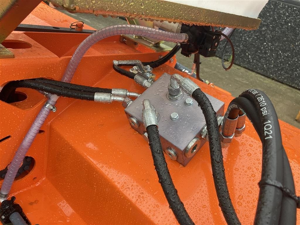 Anbaukehrmaschine of the type Sonstige 580 Dual opsamlerkasse, vandtank og sidebørste, Gebrauchtmaschine in Roslev (Picture 15)