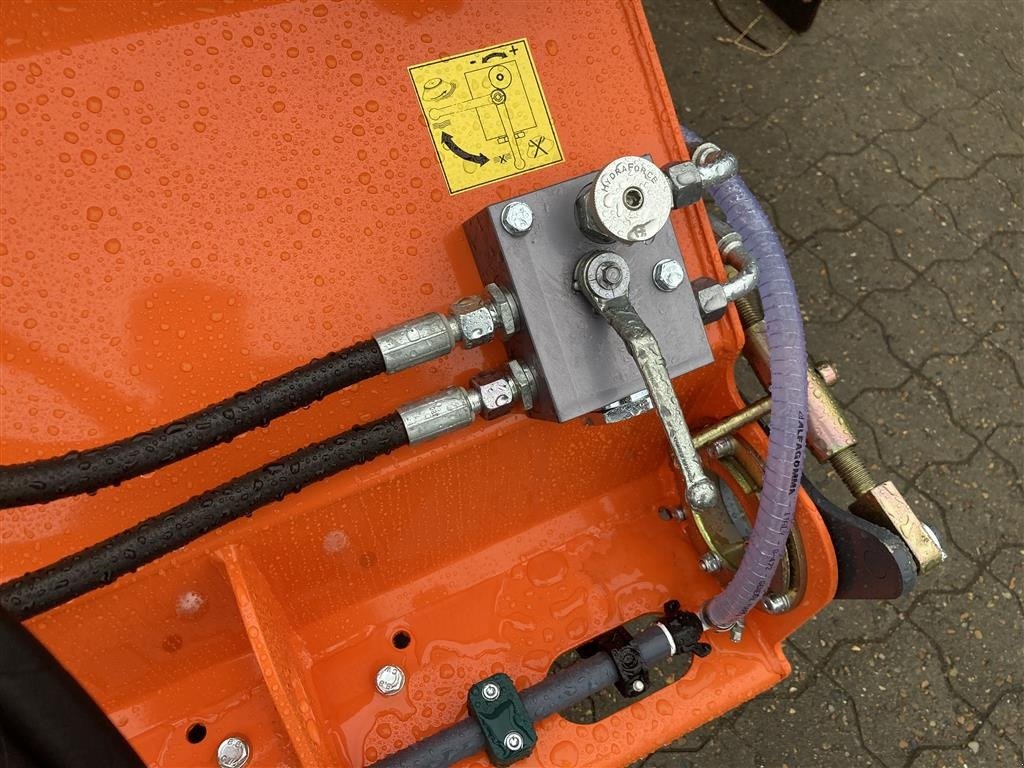 Anbaukehrmaschine of the type Sonstige 580 Dual opsamlerkasse, vandtank og sidebørste, Gebrauchtmaschine in Roslev (Picture 9)