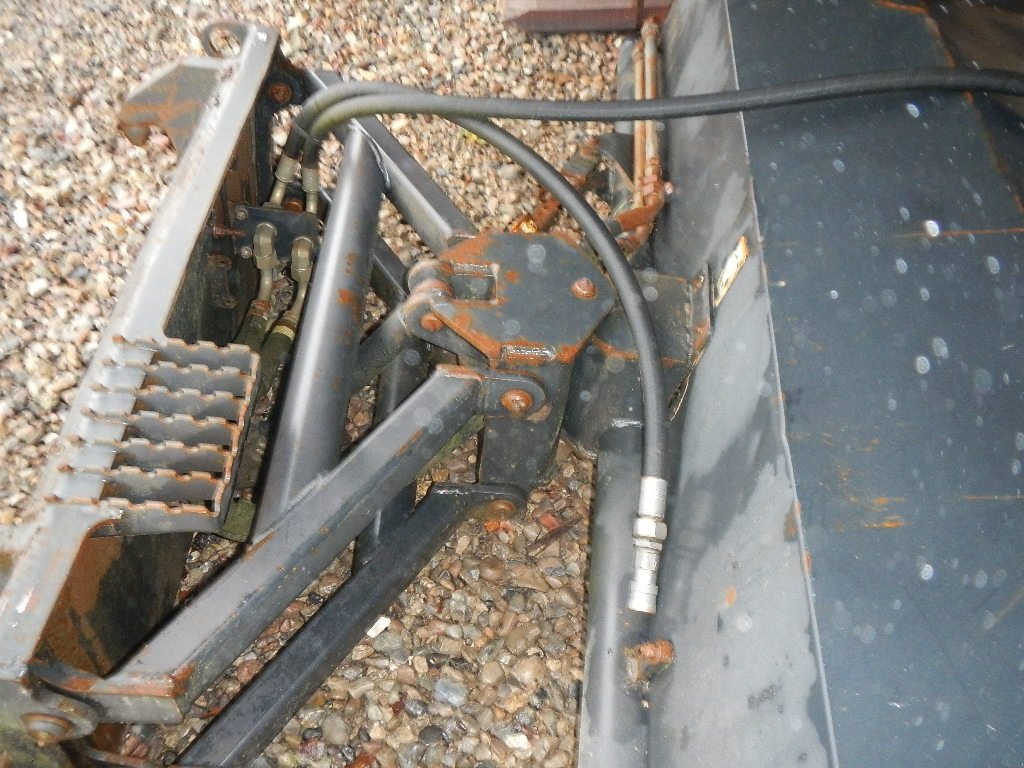 Anbaukehrmaschine typu Sonstige CAT BA18 fejekost, Gebrauchtmaschine v Aabenraa (Obrázek 10)