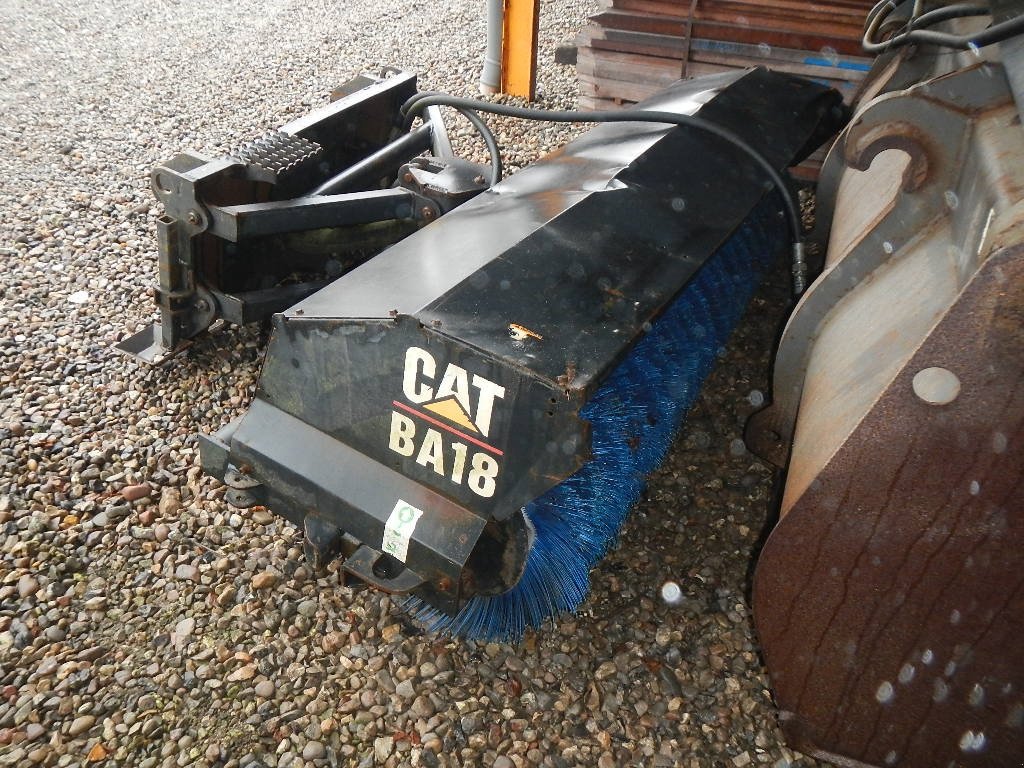 Anbaukehrmaschine des Typs Sonstige CAT BA18 fejekost, Gebrauchtmaschine in Aabenraa (Bild 1)