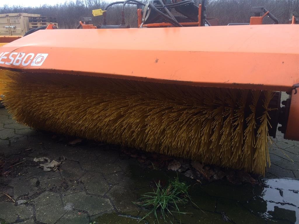 Anbaukehrmaschine typu Sonstige FM 1500 P, Gebrauchtmaschine v Helsinge (Obrázek 1)