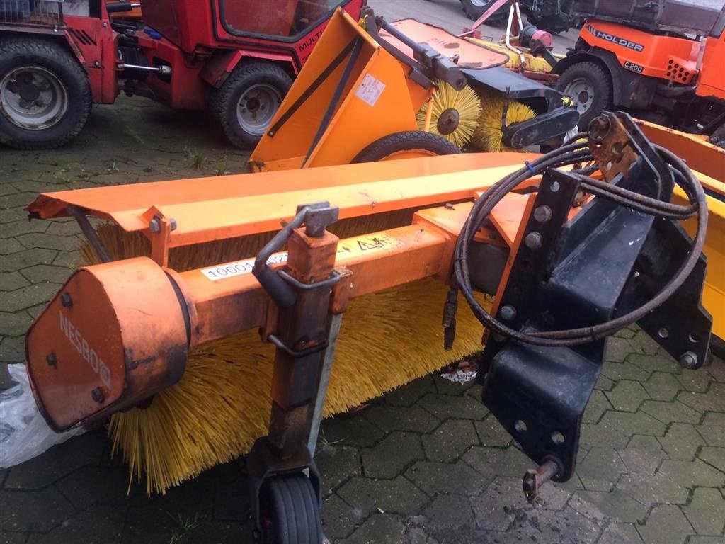 Anbaukehrmaschine typu Sonstige FM 1500 P, Gebrauchtmaschine v Helsinge (Obrázek 4)