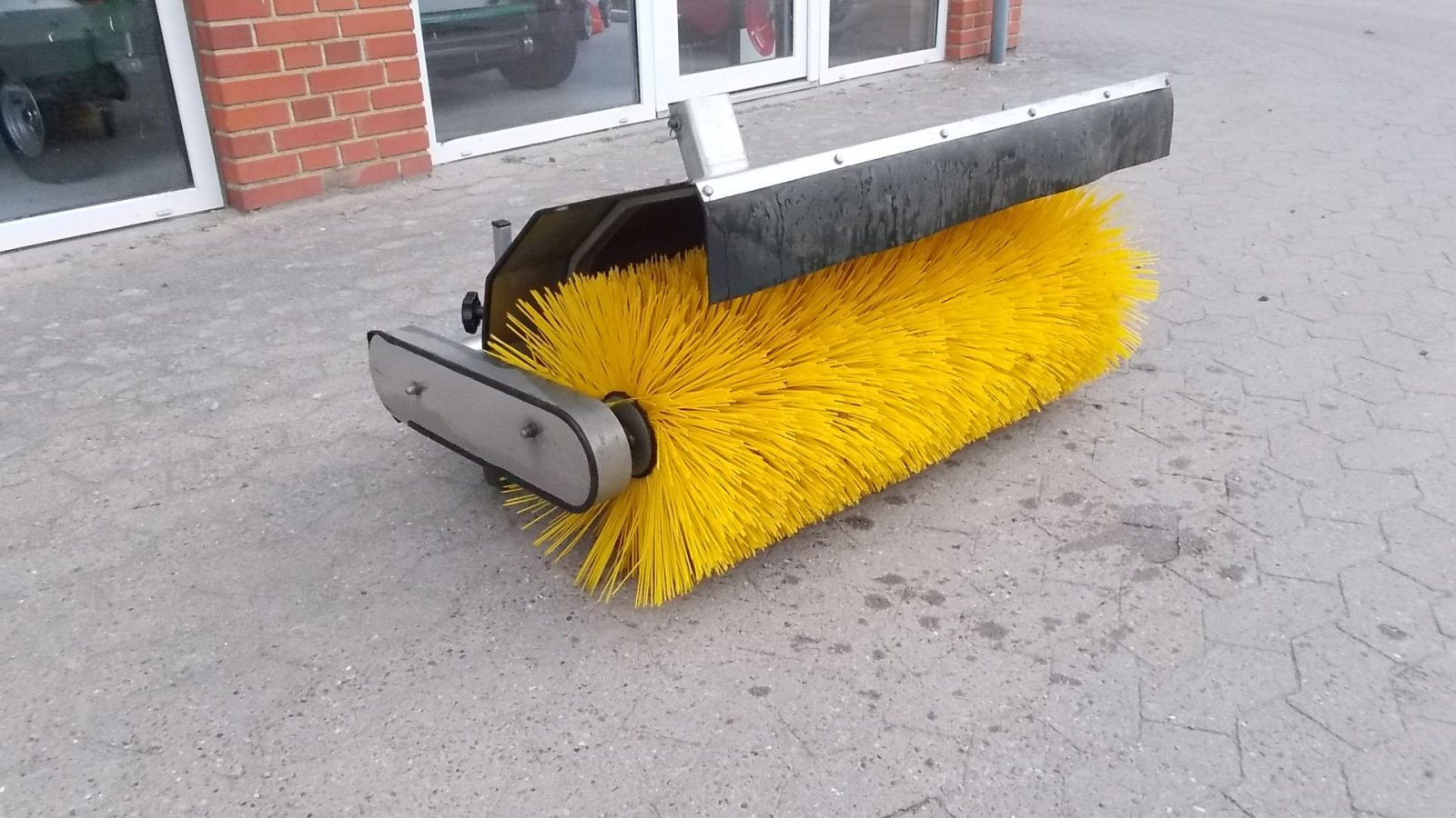 Anbaukehrmaschine typu Sonstige K104, Gebrauchtmaschine v Roslev (Obrázek 1)