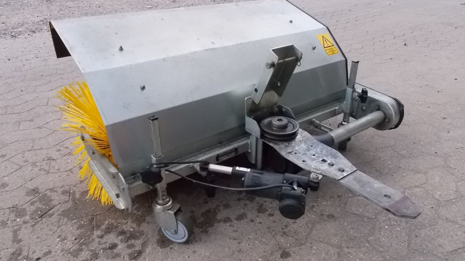 Anbaukehrmaschine typu Sonstige K104, Gebrauchtmaschine v Roslev (Obrázek 3)