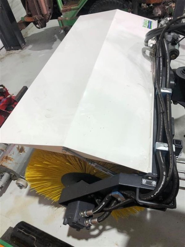 Anbaukehrmaschine des Typs Sonstige Ny Rimas fejemaskine hydraulisk, Gebrauchtmaschine in Brønderslev (Bild 14)